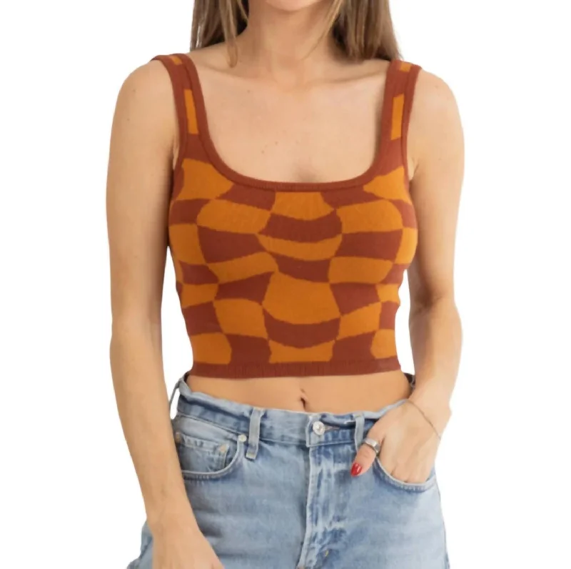 Checked Knit Crop Tank Top In Rust